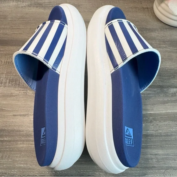 Reef Bondi Bay Blue and White Striped Platform Women's Sandals 7 EUC - Picture 9 of 13